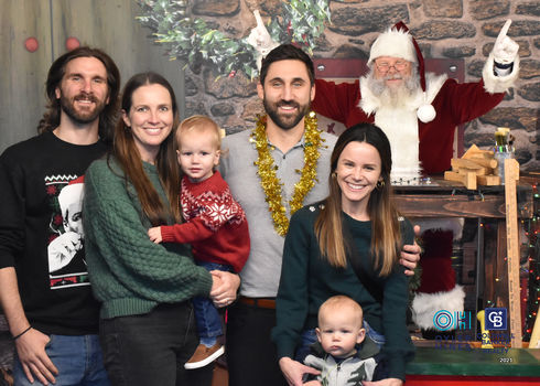 Oyler Hines Santa 2021 Photos 007