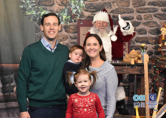 Oyler Hines Santa 2021 Photos 017