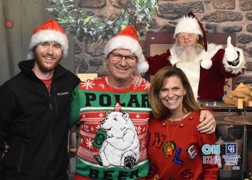 Oyler Hines Santa 2021 Photos 028