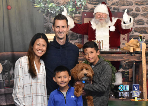 Oyler Hines Santa 2021 Photos 032