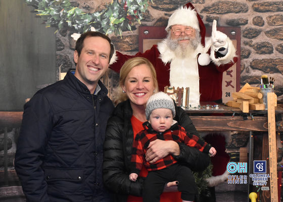 Oyler Hines Santa 2021 Photos 038