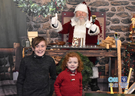 Oyler Hines Santa 2021 Photos 039