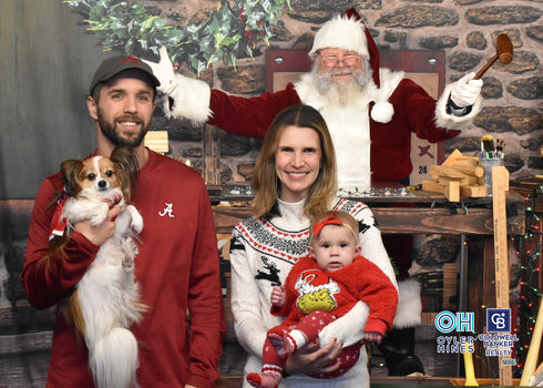 Oyler Hines Santa 2021 Photos 042