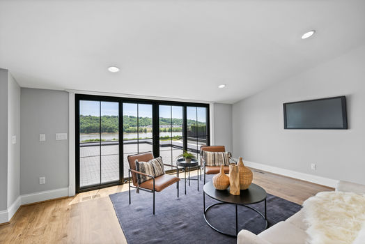 2885 Walworth-70