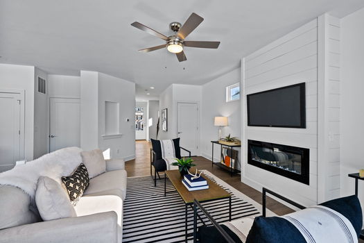 12-web-or-mls-4549 Cooper Rd-14