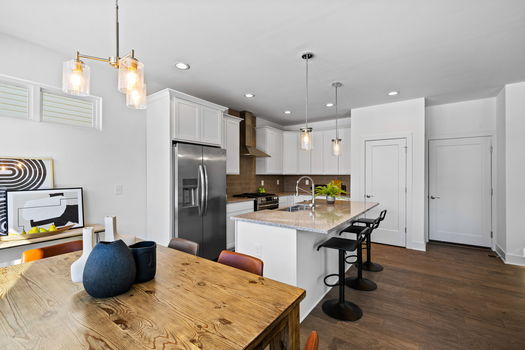 15-web-or-mls-4549 Cooper Rd-17