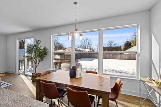 18-web-or-mls-4549 Cooper Rd-20