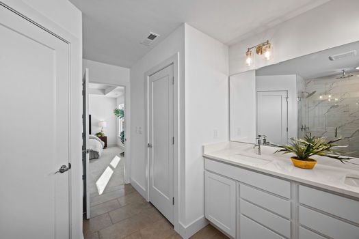 28-web-or-mls-4549 Cooper Rd-37