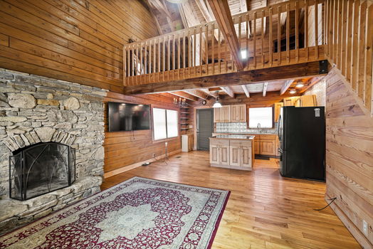 31-web-or-mls-626 Maple Creek-31