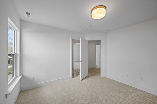 33-web-or-mls-4549 Cooper Rd-47