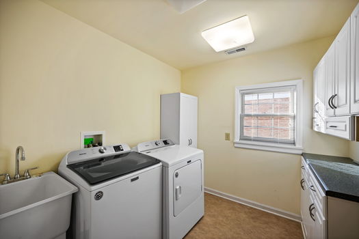 33-web-or-mls-7466 Glenover Dr-32