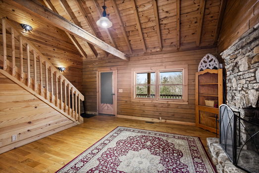 34-web-or-mls-626 Maple Creek-34