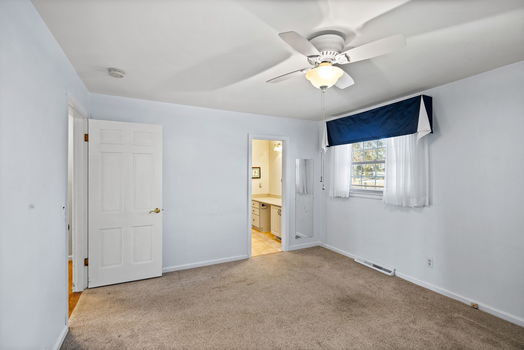 36-web-or-mls-7466 Glenover Dr-21