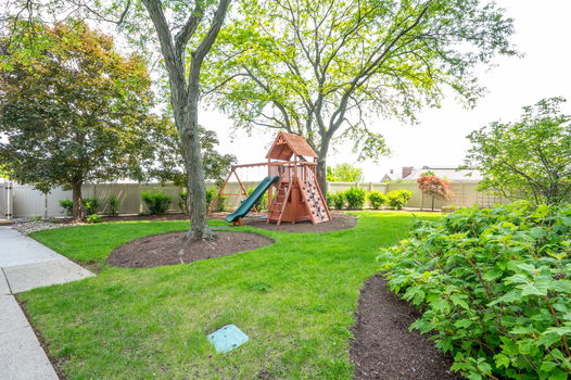 45-web-or-mls-2444 Madison Rd (40 of 47)