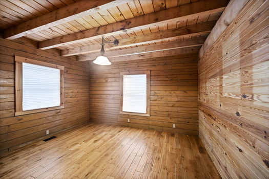 48-web-or-mls-626 Maple Creek-48