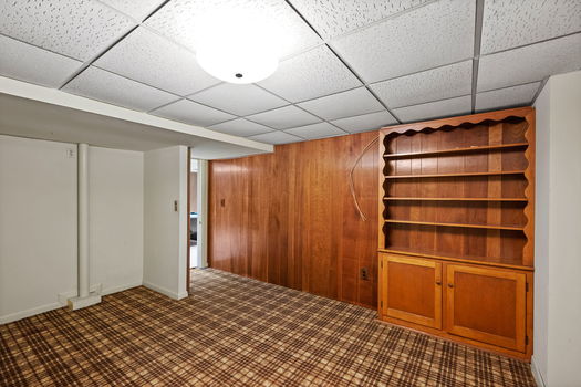 49-web-or-mls-7466 Glenover Dr-49