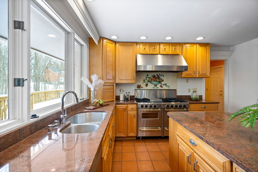 32-web-or-mls-7416 Ayers-45