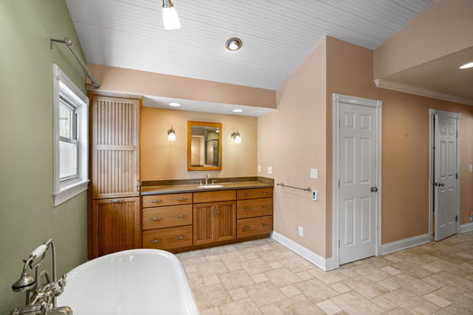 37-web-or-mls-7416 Ayers-11