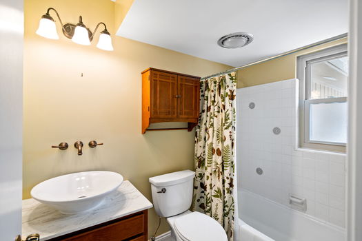 42-web-or-mls-7416 Ayers-16