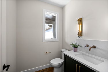 10-web-or-mls-21 Paxton Ct-22