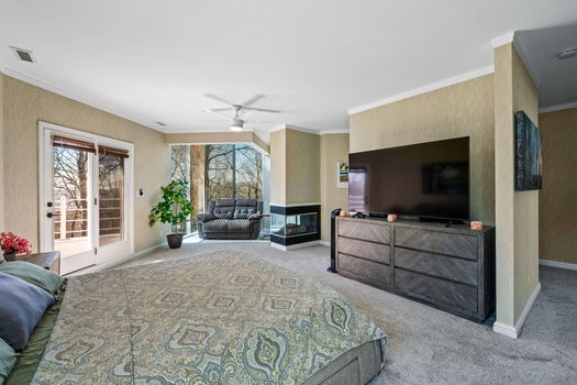 102-web-or-mls-7386 Southpointe Dr-103