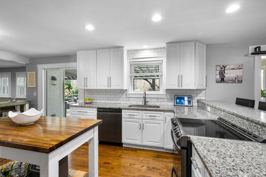 20-web-or-mls-17013 Wellerwoods-35