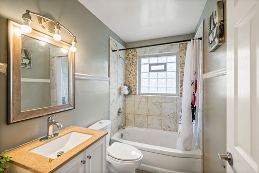 20-web-or-mls-2766 Altura Dr-8