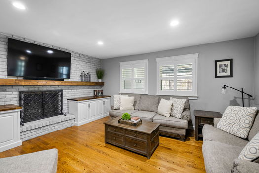 27-web-or-mls-17013 Wellerwoods-42