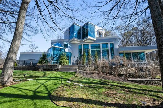 27-web-or-mls-7386 Southpointe Dr-27