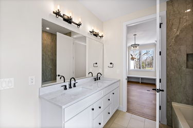 46-web-or-mls-21 Paxton Ct-58