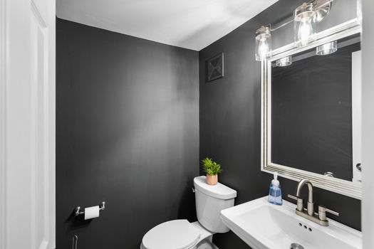 54-web-or-mls-17013 Wellerwoods-53