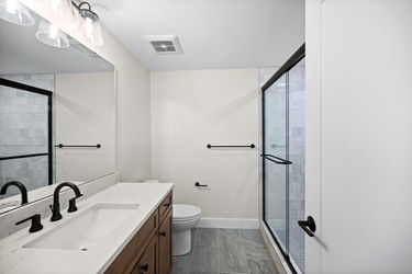 58-web-or-mls-21 Paxton Ct-70