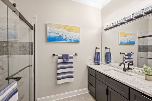 72-web-or-mls-7386 Southpointe Dr-73