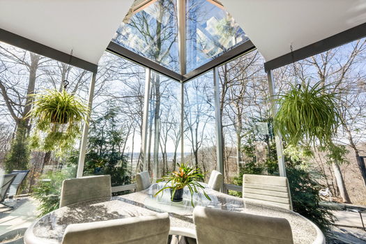 77-web-or-mls-7386 Southpointe Dr-78