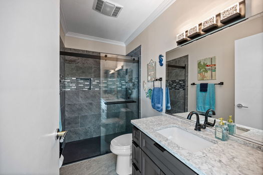 93-web-or-mls-7386 Southpointe Dr-94