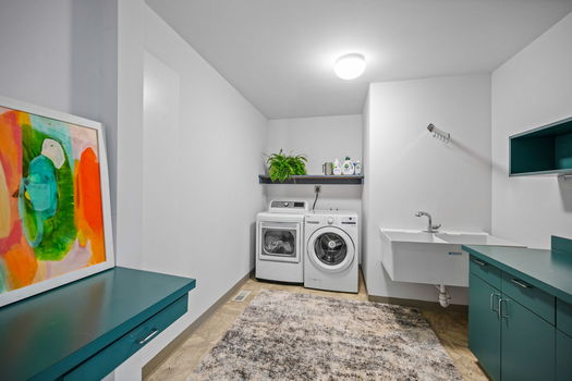 94-web-or-mls-7386 Southpointe Dr-95