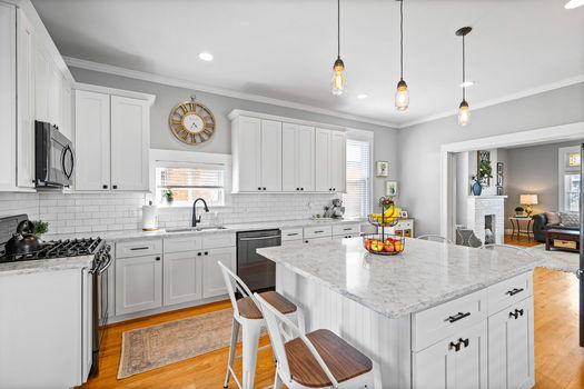 16-web-or-mls-3822 Floral Ave-11