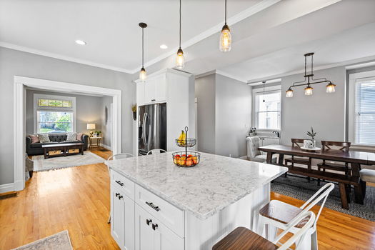 18-web-or-mls-3822 Floral Ave-13