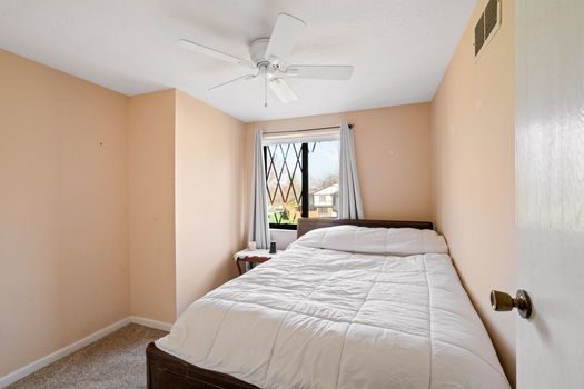 20-web-or-mls-460 Dartmouth Cir-7