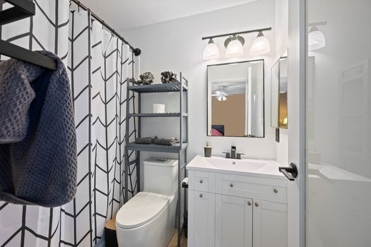22-web-or-mls-103 Winding Way B-18