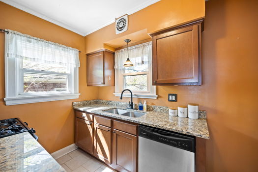 26-web-or-mls-6604 Palmetto St-26