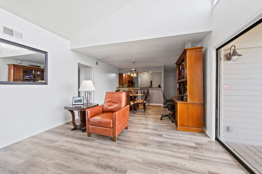 29-web-or-mls-103 Winding Way B-25
