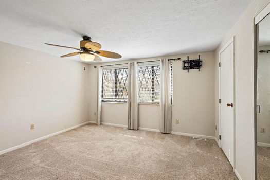 29-web-or-mls-460 Dartmouth Cir-16