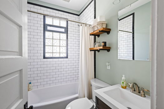 30-web-or-mls-3822 Floral Ave-25