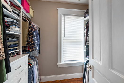 33-web-or-mls-3641 Zumstein Ave-16