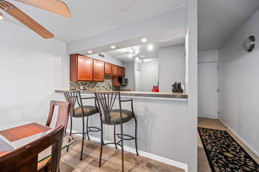36-web-or-mls-103 Winding Way B-32