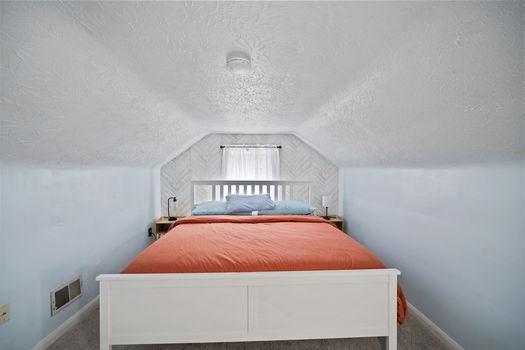 36-web-or-mls-6604 Palmetto St-36