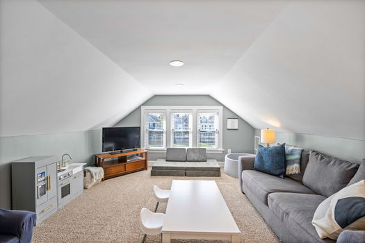 43-web-or-mls-3822 Floral Ave-38