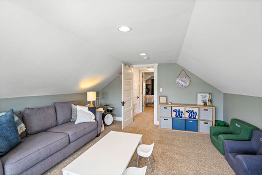 46-web-or-mls-3822 Floral Ave-43