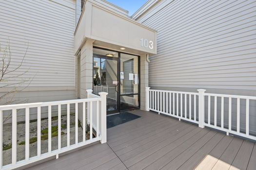 47-web-or-mls-103 Winding Way B-43